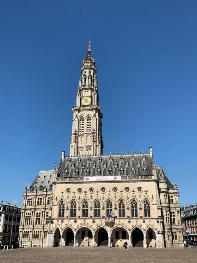 Apartamento Au Pied Du Beffroy Arras Exterior foto